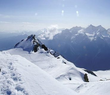 5 EASY MOUNTAINS TO CLIMB IN THE ALPS