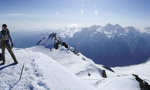 5 EASY MOUNTAINS TO CLIMB IN THE ALPS